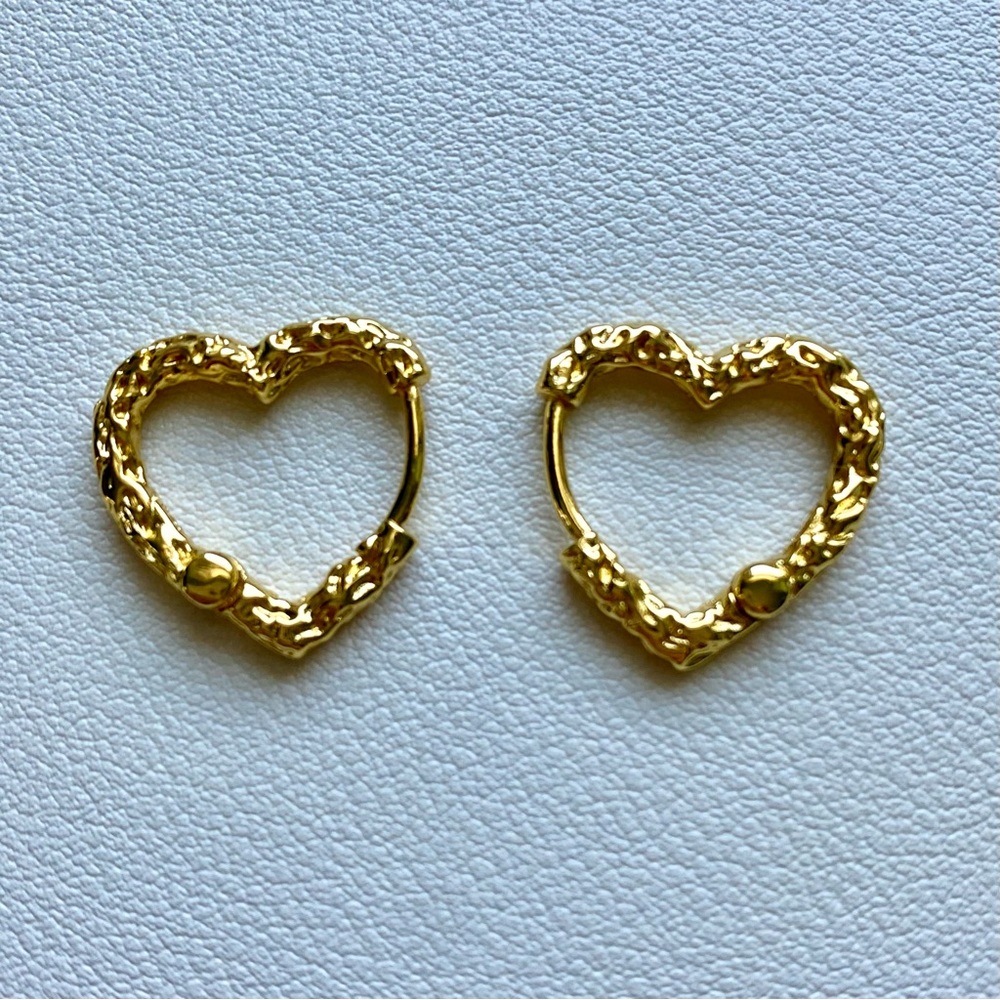 Fiery Love - Heart Shape Hoop Earrings